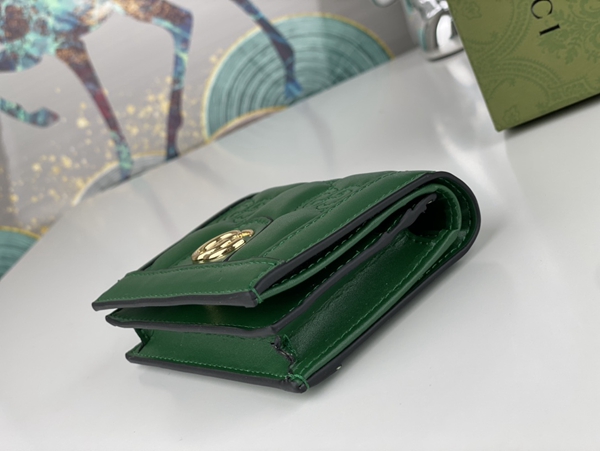 グッチ財布コピー内部構造